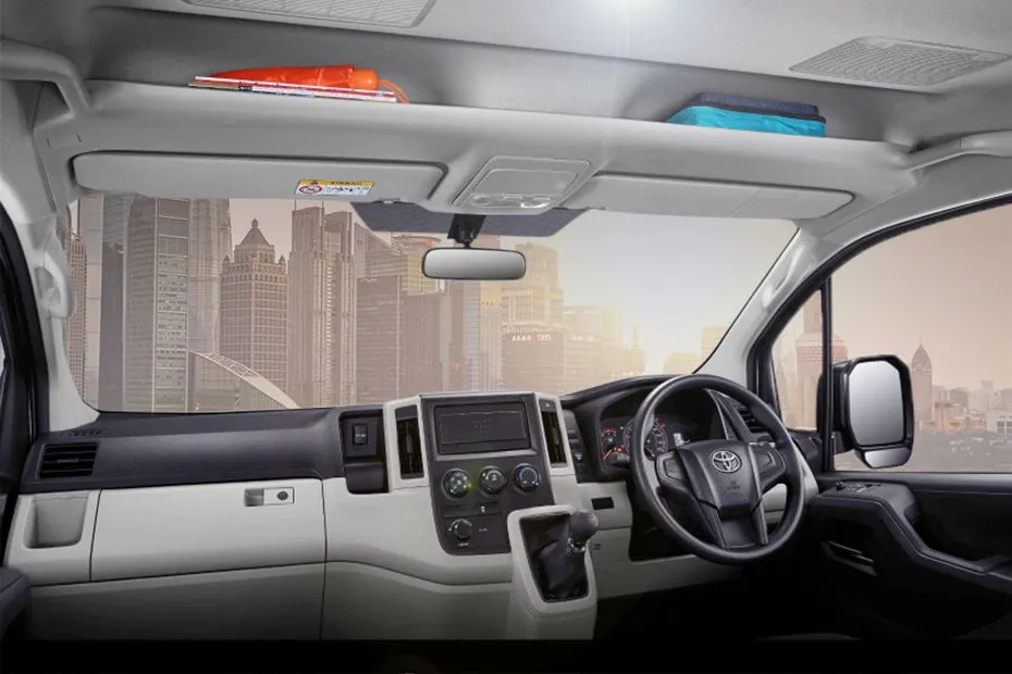 toyota-hiace-dashboard-view-454969