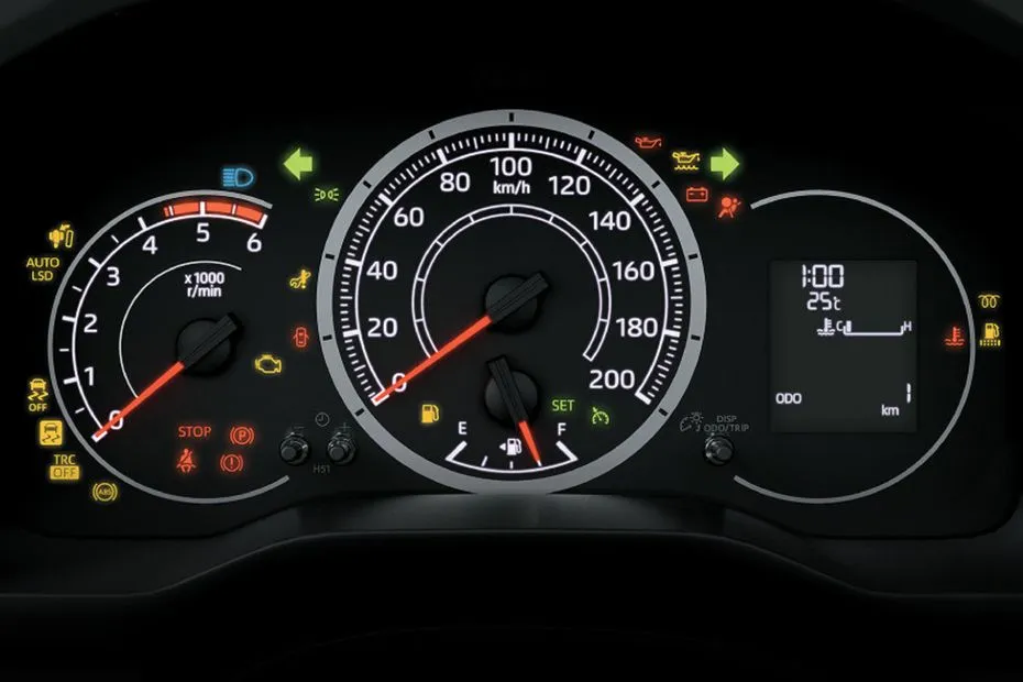 toyota-hiace-tachometer-781769