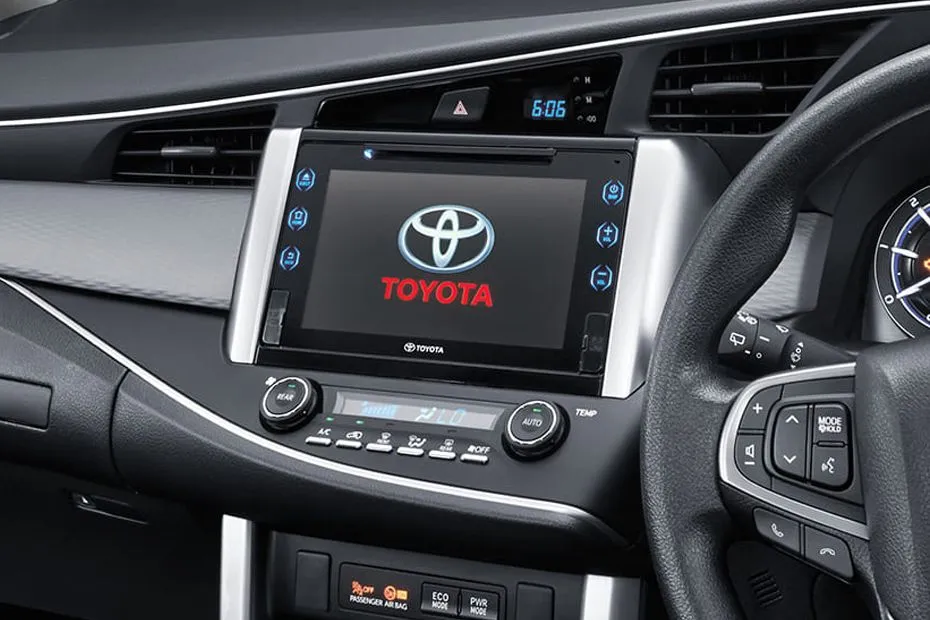 toyota-kijang-innova-front-ac-controls-663082
